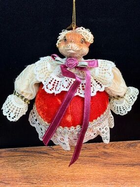 WAYNE KLESKI "Katherine's Collection" Mouse Ornament